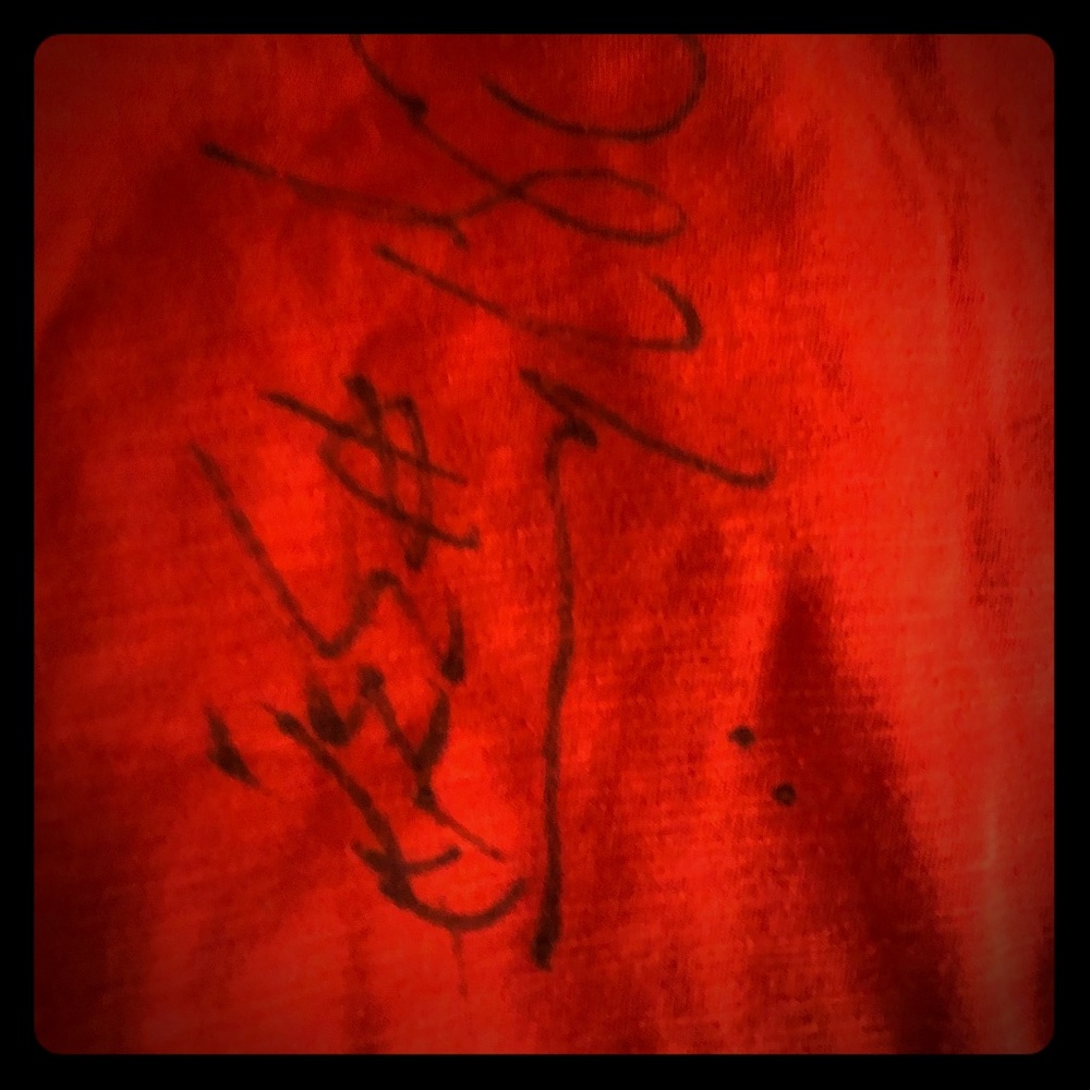 Alonzo Mourning signed shirt